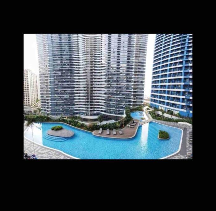 Air Residences Makati - Fully Furnished Condo With Skyline Views! マニラ市 エクステリア 写真